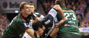 Griechisch-römisch oder Handball? Die Defensivarbeit steht bei Velimir Petkovic momentan ganz oben auf der Agenda.