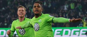 Wolfsburgs Daniel Didavi ist nach seinem Tor nicht mehr zu bremsen.