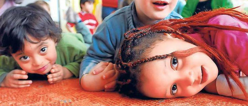 Der Warnstreik wurde mit so viel Vorlauf angekündigt, dass alle Eltern sich schon Gedanken gemacht haben dürften, wie sie ihre Kinder am besten unterbringen. Manche betreuen bei sich daheim gleich noch ein paar Knirpse mehr, um Familien aus dem Freundes- und Bekanntenkreis zu entlasten.