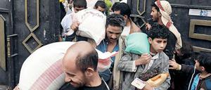 Hilfe gegen den Hunger. Millionen Jemeniten sind auf die Verteilung von Lebensmitteln angewiesen. 
