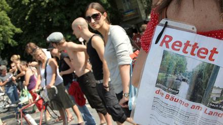 2007 protestierten Anwohner gegen Kahlschlag am Landwehrkanal.