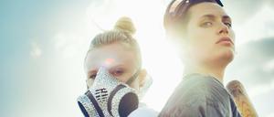 Alles andere als lieb' Mädchen: Vanilla (Maria Dragus) und Tiger (Ella Rumpf)