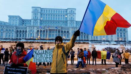 Protest in Rumänien gegen das Vorhaben der Regierung.