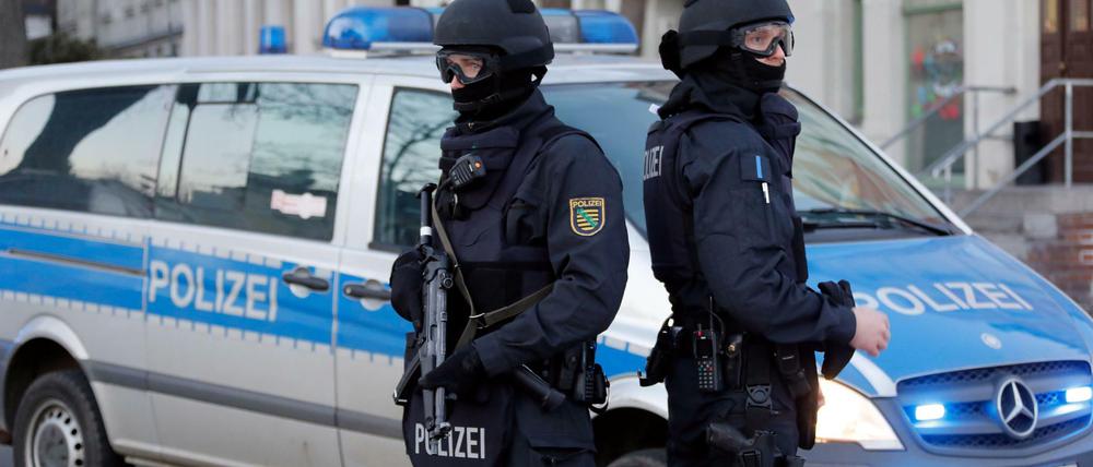 Wegen eines Terroralarms ist es am Montagabend zu einem Einsatz des Landeskriminalamtes in Chemnitz gekommen. Eine entsprechende Twitter-Meldung der Bild-Zeitung bestätigte die Polizeidirektion der Stadt auf Anfrage. Foto: Harry Haertel/Haertelpress/dpa/dpa +++(c) dpa - Bildfunk+++