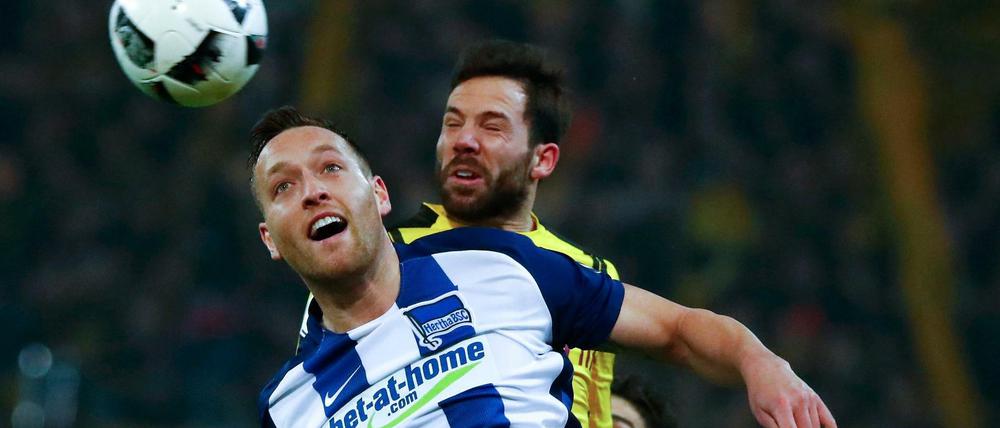 Für das Spiel gegen Bayern rechnet Herthas Trainer nicht mit Julian Schieber.