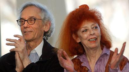 Christo und Jeanne-Claude bei einer Pressekonferenz im Metropolitan Museum of Art in New York im Jahr 2005.