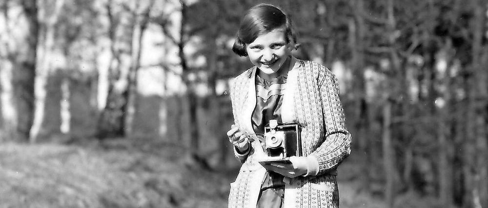 Erste Erfahrungen mit der Kamera. Gerda Schimpf als Mädchen in den 1920er Jahren.