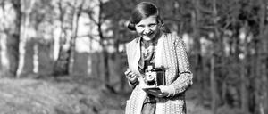 Erste Erfahrungen mit der Kamera. Gerda Schimpf als Mädchen in den 1920er Jahren.