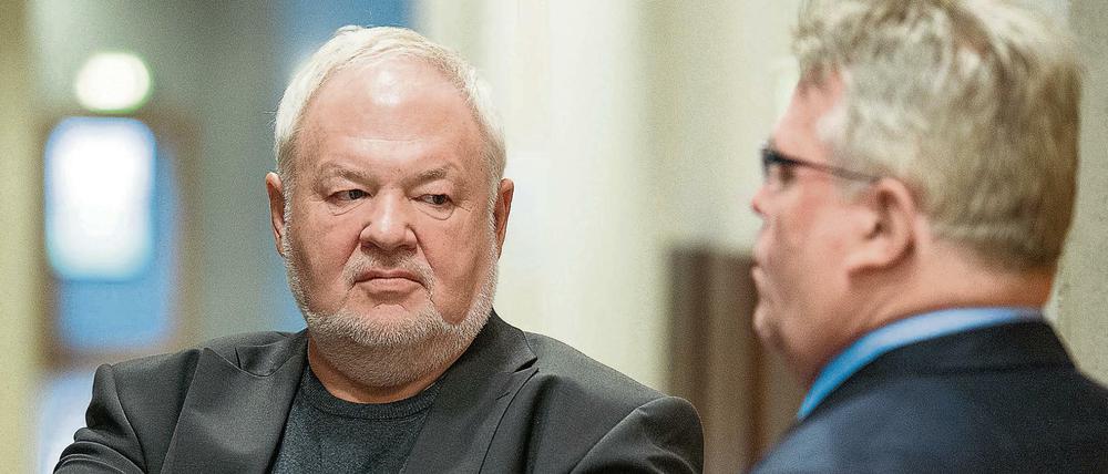 Ex-Hotelier Axel Hilpert und sein Anwalt Matthias Schöneburg.