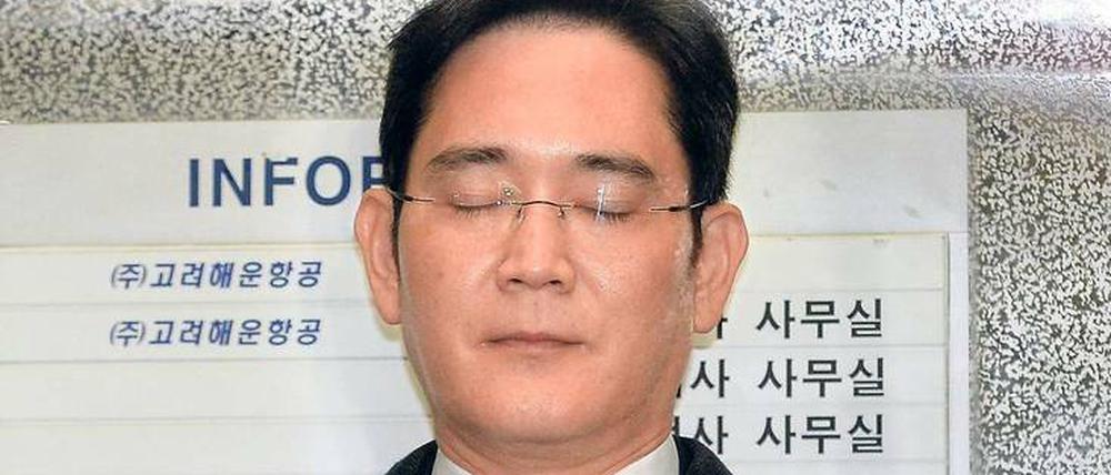 Gegen Samsungs De-facto-Chef Lee Jae Yong wurde Haftbefehl erlassen.