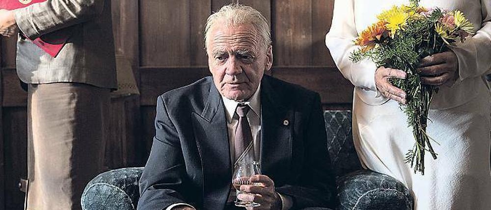 Sein letzter Geburtstag. Bruno Ganz als 90-jähriger Altkommunist. 