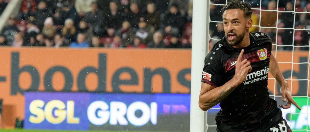 Karim Bellarabi erzielt den 50 000 Bundesligatreffer.