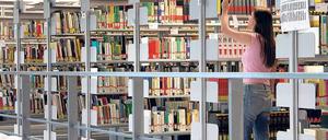 Wissenschaftseinrichtungen haben dem Großverlag Elsevier gekündigt - den Schaden haben Forscher, die nicht mehr an Literatur kommen, sagt unser Autor.