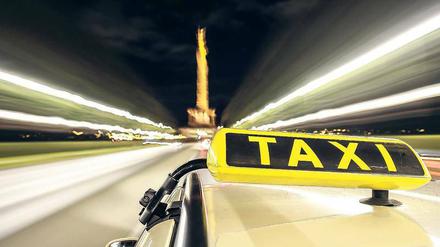 In Berlin sind so viele Taxen unterwegs, dass für jedes einzelne Unternehmen nicht genügend Einnahmen übrig bleiben.