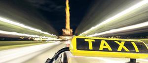 In Berlin sind so viele Taxen unterwegs, dass für jedes einzelne Unternehmen nicht genügend Einnahmen übrig bleiben.