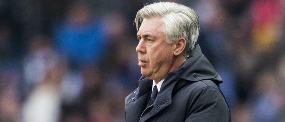 Daumen hoch? Carlo Ancelotti war nach dem Spiel noch mit einem ganz anderen Finger präsent.