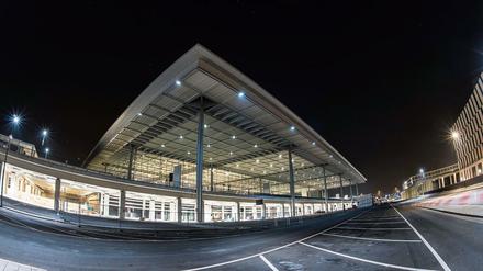 Noch arbeitet hier kaum jemand. Einstellungen für die geplante Eröffnung 2017 wurden verschoben.