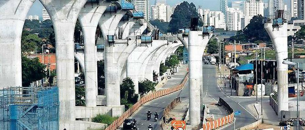 Unvollendet: Die neue Metrolinie 17 in Sao Paulo hätte schon zur Fußball-WM 2014 fertig sein sollen. 2017 ist sie immer noch im Bau.