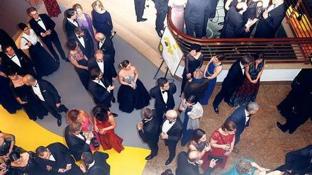 Sehen und gesehen werden. Der VBKI Ball 2017 im Hotel Intercontinental.