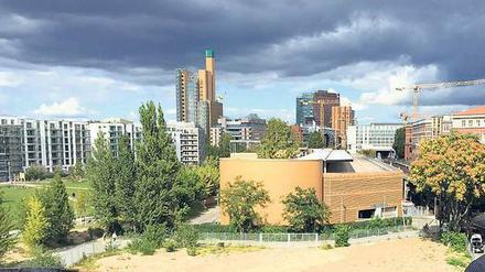Schöneberger Ufer 5. Anstelle des Parkhauses entstehen Eigentumswohnungen. Der Potsdamer Platz ist fußläufig erreichbar.