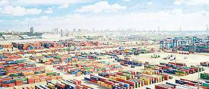 Warenkunde. Spohlers „Containerterminal, Hamburg, Deutschland“. 