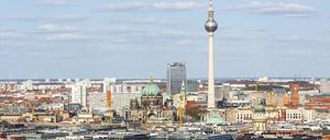 Stefan Evers bezweifelt, dass es in der Fragen des Leitplans unter den Parteien einen gemeinsamen Nenner gibt. Die Grüne Antje Kappek sieht ihn in einer Gestaltungssatzung, die den Fernsehturm als Höhenbegrenzung festlegt. 