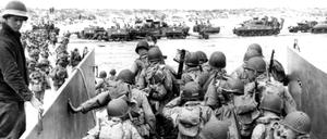 Die Landung der Alliierten 1944 in der Normandie bietet den Hintergrund für den Krimi, der in Berlin, Luxemburg und Paris spielt.