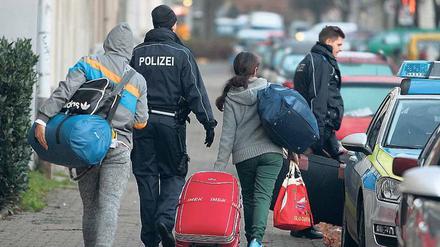 Ohne Perspektive. In Berlin leben mehr als zehntausend Menschen, die abgeschoben werden sollen.