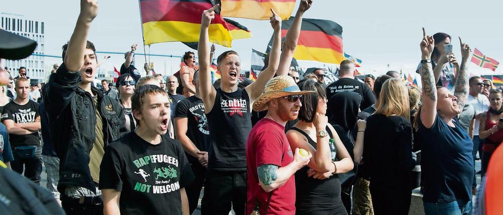 Rechtsextremisten-Aufmarsch im Mai 2016 in Berlin. 