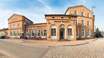 Außen hui, innen: so lala. Der Bahnhof entstand ab 1878. 