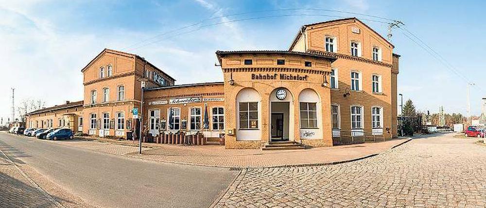 Außen hui, innen: so lala. Der Bahnhof entstand ab 1878. 