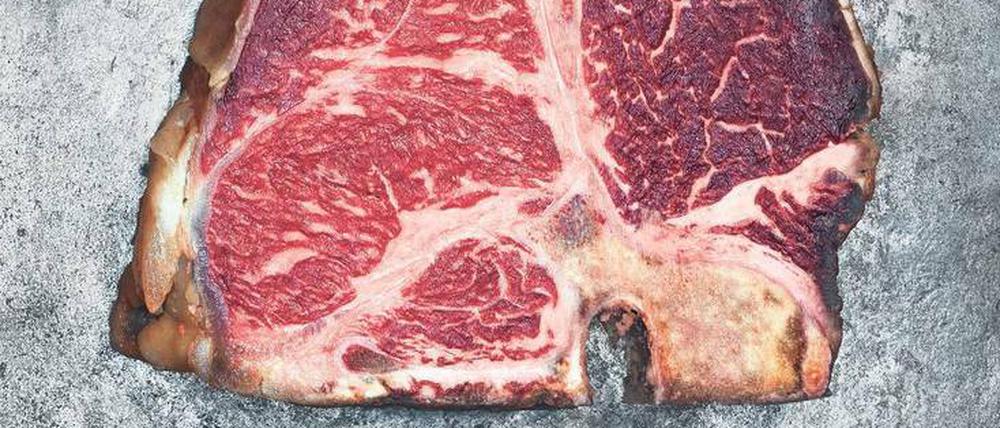 Porterhouse oder T-Bone-Steak, in Italien heißt es Bistecca alla Fiorentina; es hat Filet und Knochen.