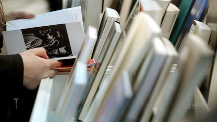 Welche Bücher verkaufen sich wann am besten? Aktuell brummt das Segment der "Mir doch wurscht"-Bücher. 