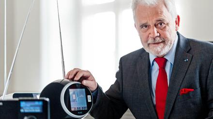Willi Steul, der Intendant Deutschlandradio, ist zudem Vorsitzender des Vereins Digitalradio Deutschland und gehört zu den bekanntesten Befürwortern von DAB+.