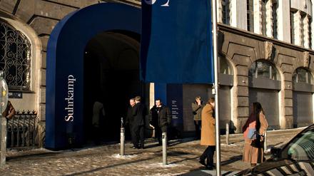 Der Verlag Suhrkamp, der vor sieben Jahren von Frankfurt nach Berlin zog, baut derzeit einen neuen Sitz für seine Mitarbeiter.