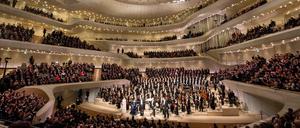 Schlussapplaus beim Eröffnungskonzert der Elbphilharmonie am 11. Januar.