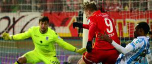 Der 1. FC Union um Stürmer Sebastian Polter (Mitte) steht zurzeit sehr stabil in der Verteidigung – und spielt offensiv mit Durchschlagskraft. 