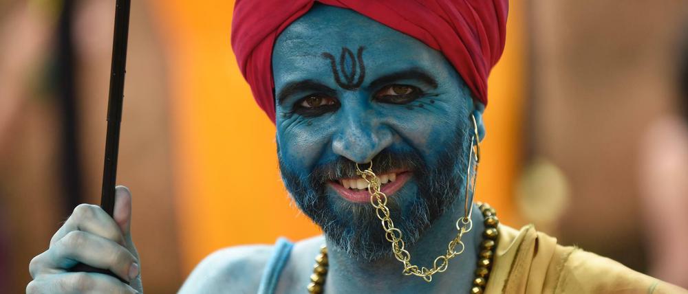 Bei manchen Yogakursen geht es ziemlich esoterisch zu. Auch indische Götter werden gerne besungen.
