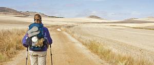 Ich und mein Rucksack. Der Pilgerweg nach Bad Wilsnack war einst so bekannt wie der Jakobsweg nach Santiago de Compostela (im Bild).