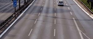 Auto bitte stehen lassen! Das Umweltbundesamt hat eine neue Idee für die Fastenzeit. 