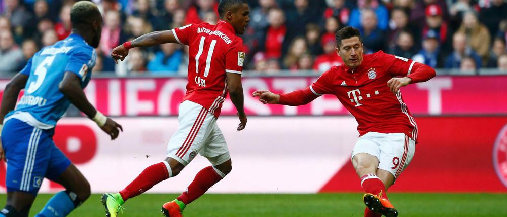 Robert Lewandowski erzielte drei Tore gegen den HSV.