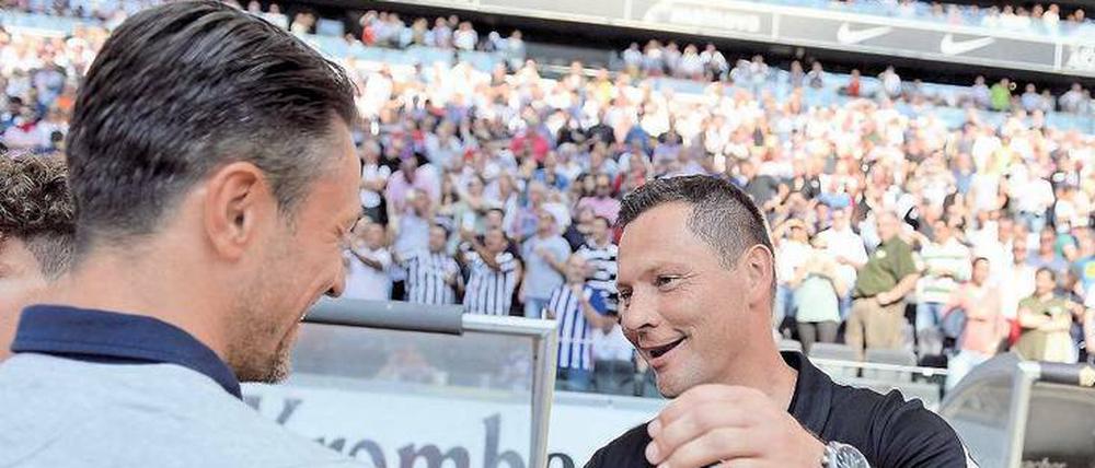 Ich grüße Dich. Nico Kovac (links) und Herthas Trainer Pal Dardai kennen sich schon seit Jahren.