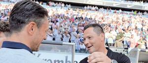 Ich grüße Dich. Nico Kovac (links) und Herthas Trainer Pal Dardai kennen sich schon seit Jahren.