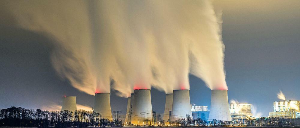 Braunkohlekraftwerk der Vattenfall AG in Jänschwalde (Brandenburg).
