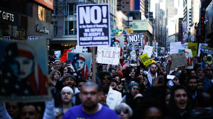 Demonstrieren und dabei Straßen blockieren: Die "I Am A Muslim Too"-Demo in New York am 19. Februar.