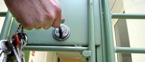 Haft in Bayern. Für Gefährder bald mehr als 14 Tage.