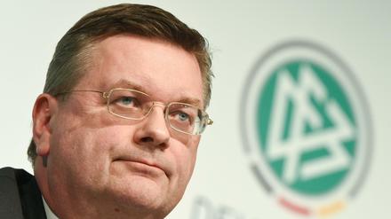 Reinhard Grindel und der DFB wollen die EM 2024 ausrichten. 