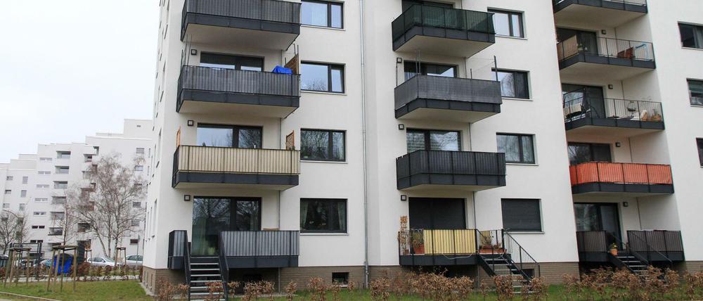 Ein Gebäude der Degewo in der Waldsassener Straße in Marienfelde.