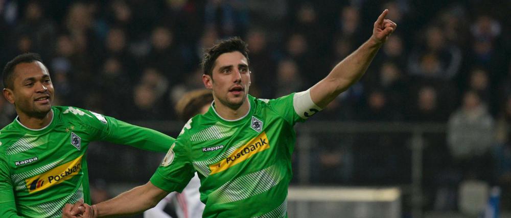 Raffael und Stindl jubeln über ihre Tore.