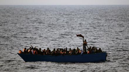 Flüchtlinge vor der libyschen Küste. 
